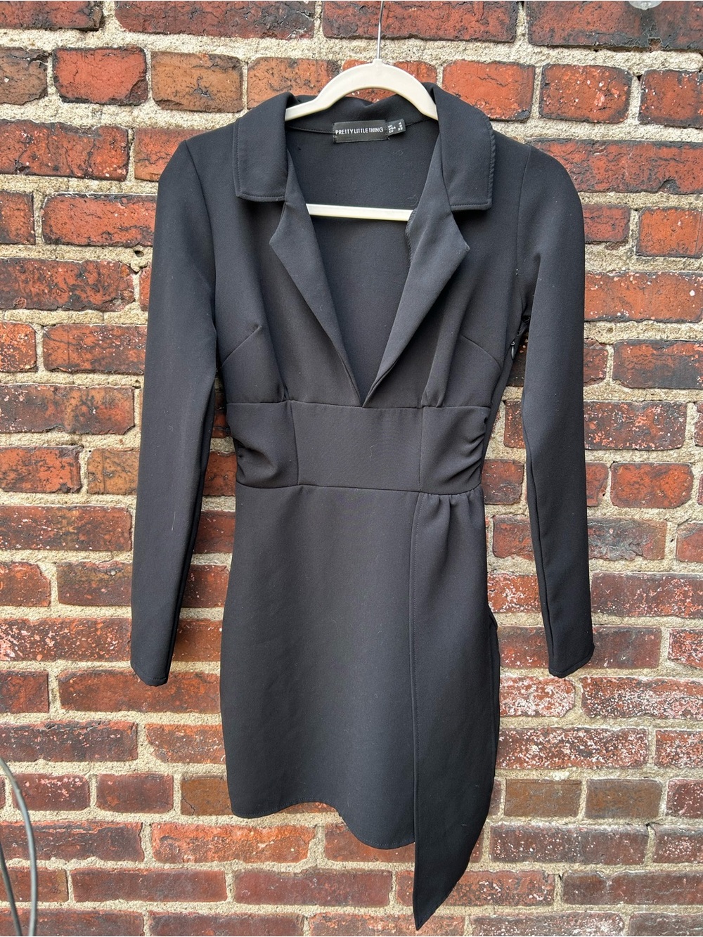 PrettyLittleThing Black Tie Side Blazer Dress - 0